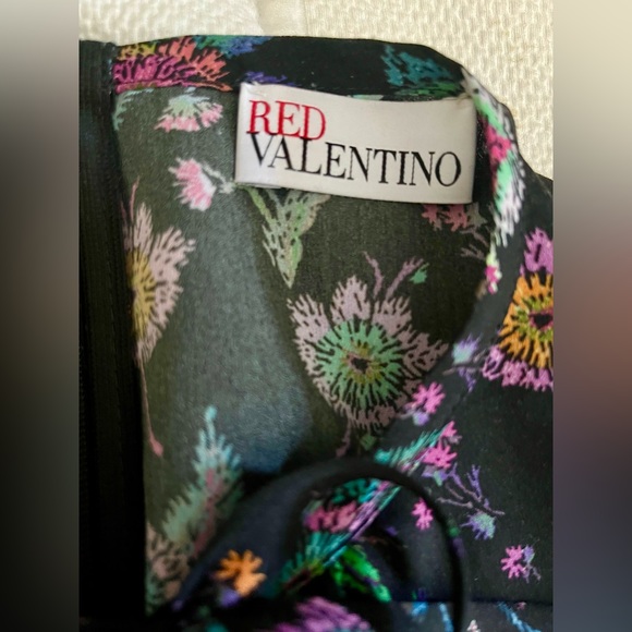 Valentino Red collection, size 40 (European) - Picture 6 of 6